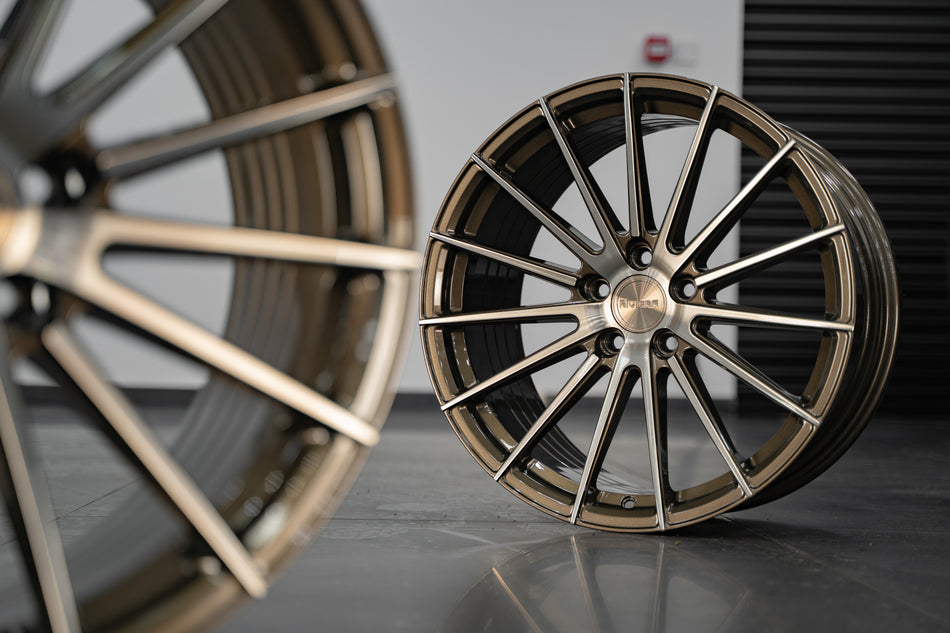 Riviera RF105 8.5x19 ET45 / 9.5x19 ET45 5x112